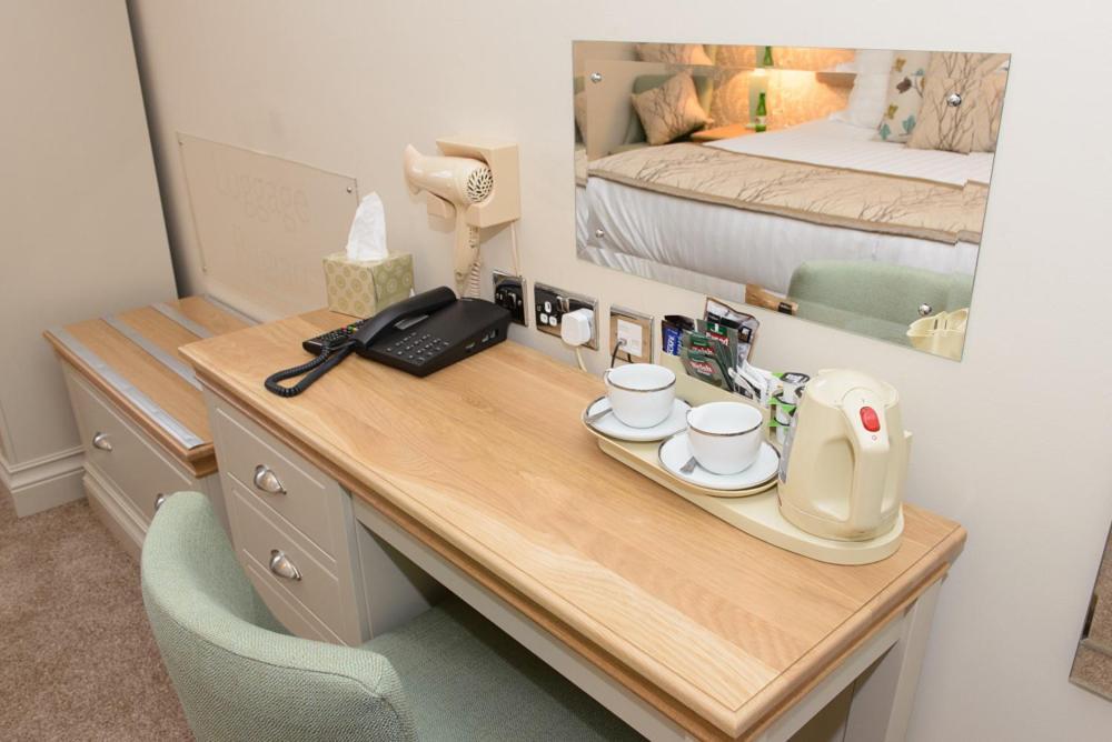 Giltar Hotel Tenby Ngoại thất bức ảnh