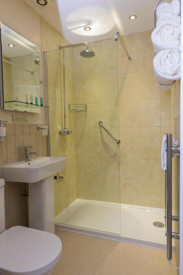 Giltar Hotel Tenby Ngoại thất bức ảnh
