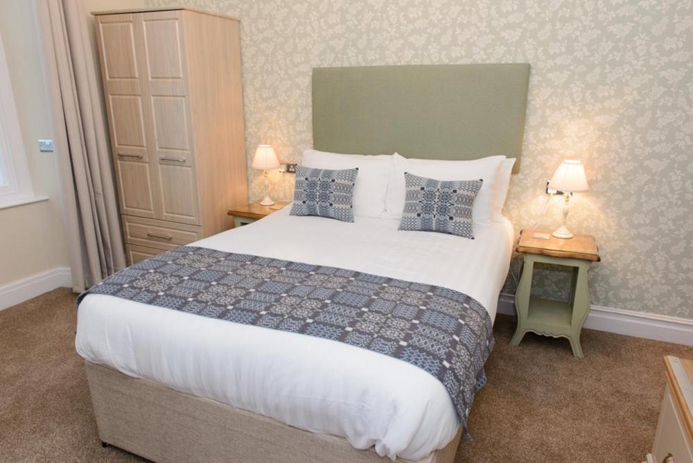 Giltar Hotel Tenby Ngoại thất bức ảnh